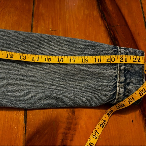 Old Navy Womens Distressed Denim Jacket - Picture 6 of 6